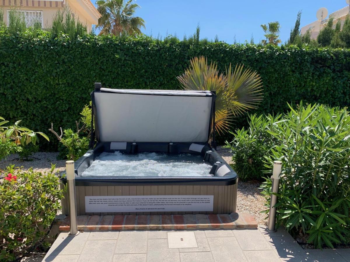 17 Vistamar Playa Flamenca Villa Exterior photo